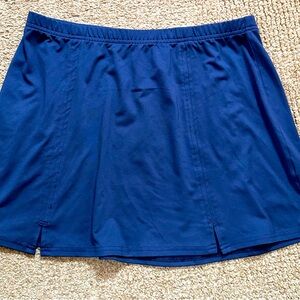 Bolle royal blue woman's tennis skirt size Large